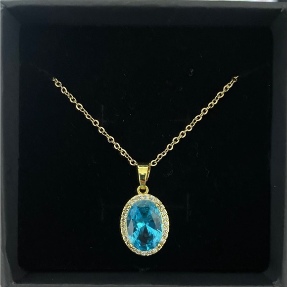 Solitaire Pendant necklace - Picture 1 of 4